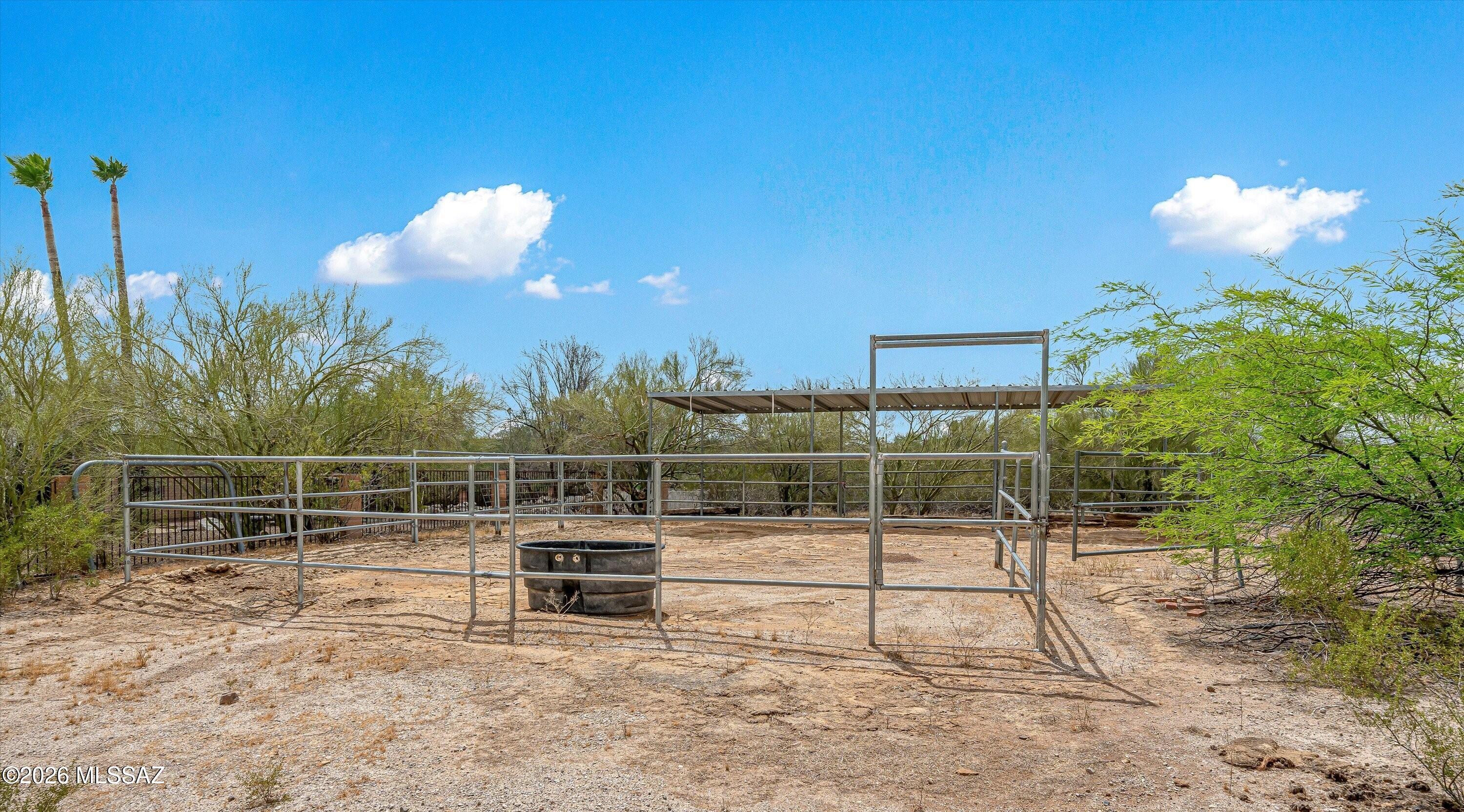 10961 East Roger Road Tucson, AZ 85749 - Photo 21 of 45 3rd turnout