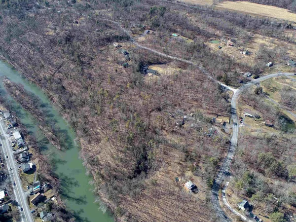 a view of a city street view