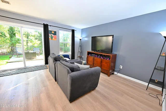 $340,000 | 21 Schooner Court, Little Egg Harbor, NJ 08087