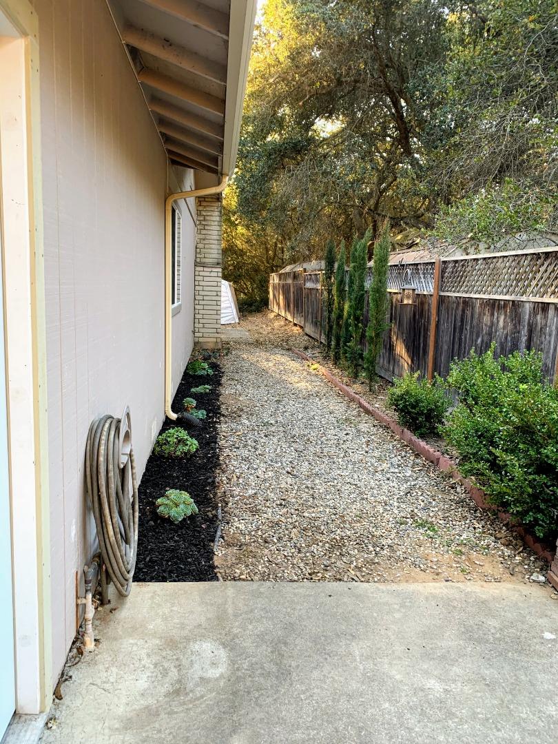 711 Paradise Road Prunedale, CA 93907 - Photo 8 of 24 Gallery Image 8