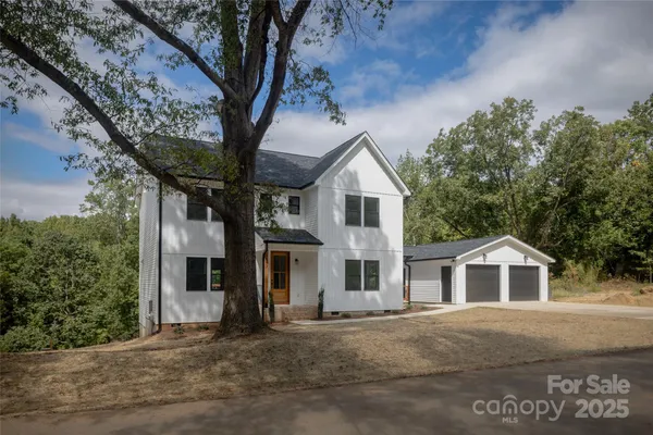$572,000 | 5891 Vinewood Road, Davidson, NC 28036