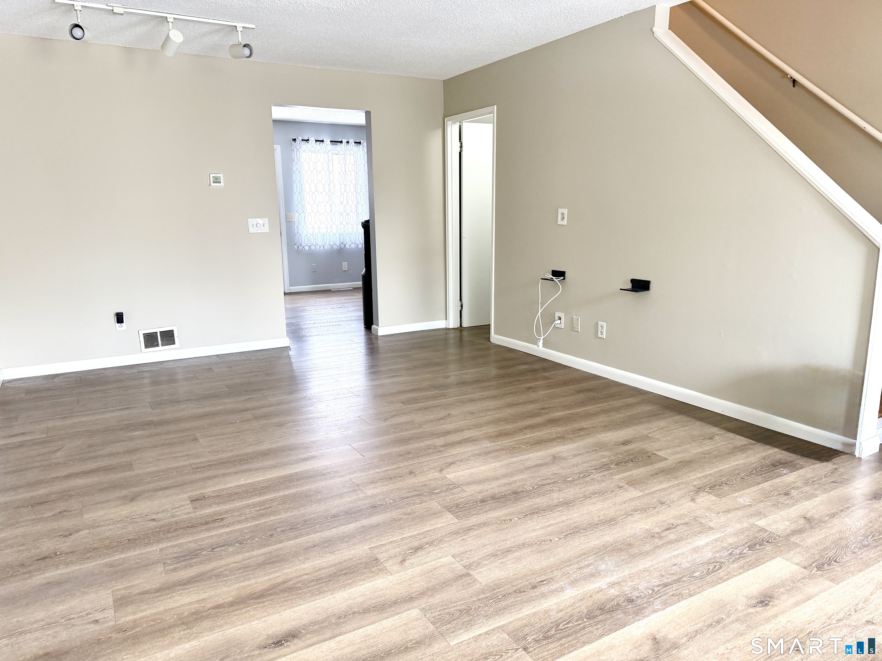 91 Hampton Park, Unit 91 Branford, CT 06405 - Photo 4 of 15
