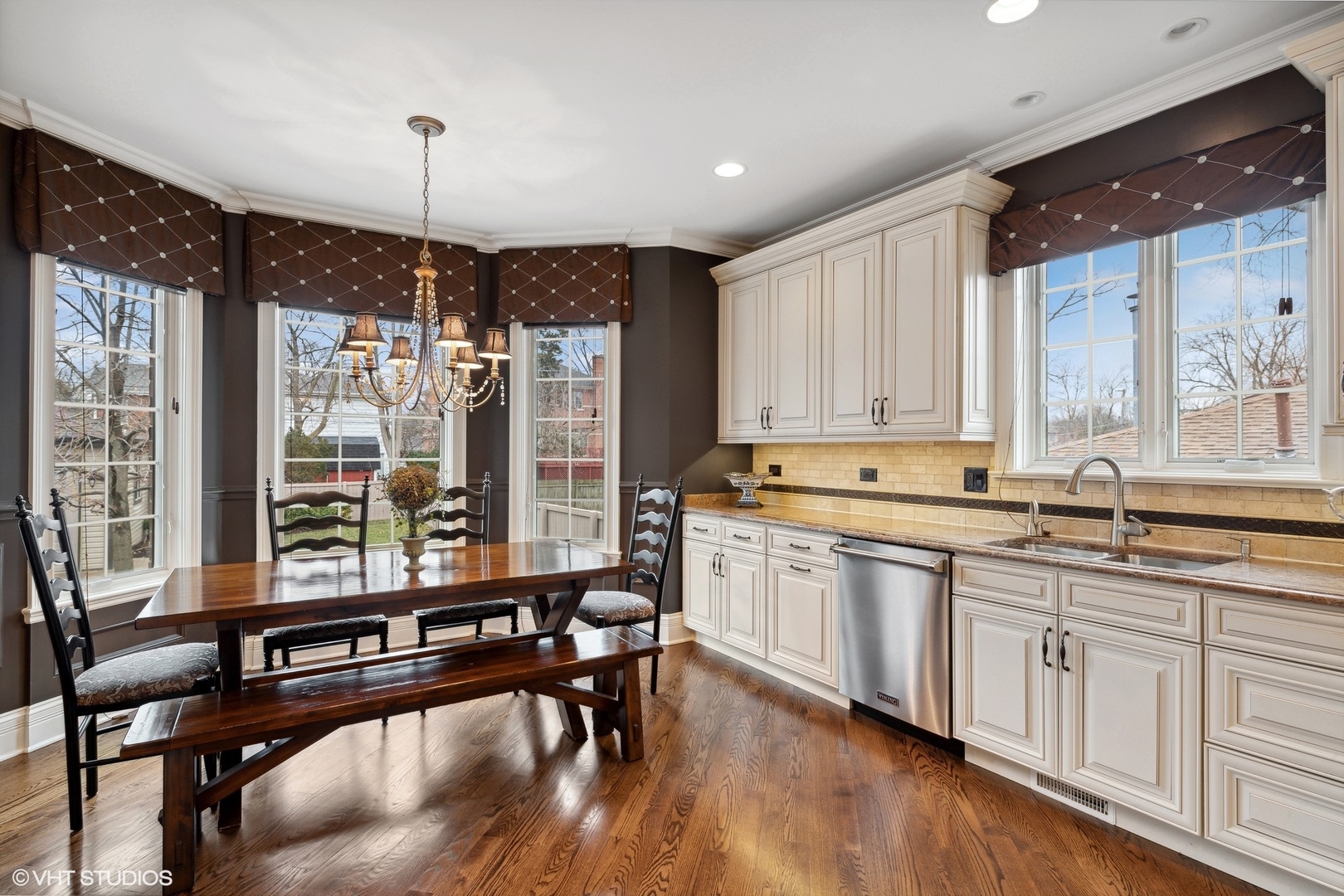 1761 Elliott Street Park Ridge, IL 60068 - Photo 8 of 37 a very nice looking kitchen with a large window