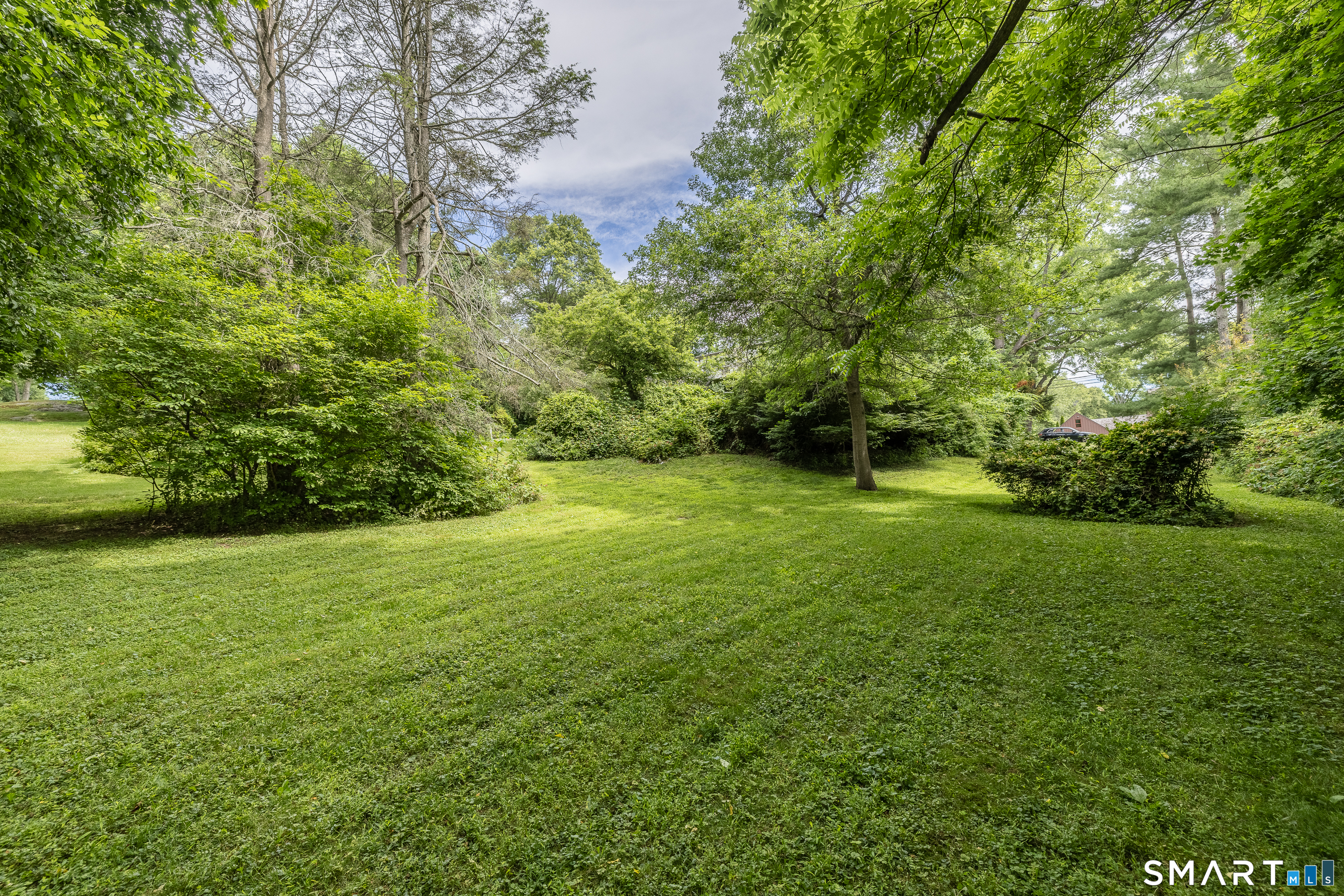 65 Manor Hill Road Stratford, CT 06614 - Photo 31 of 36