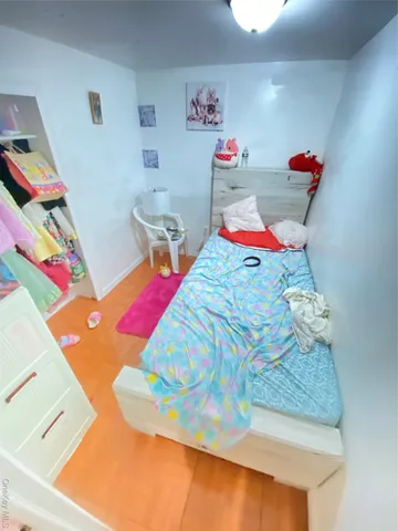 $899,000 | 15818 85th Avenue | Jamaica Hills