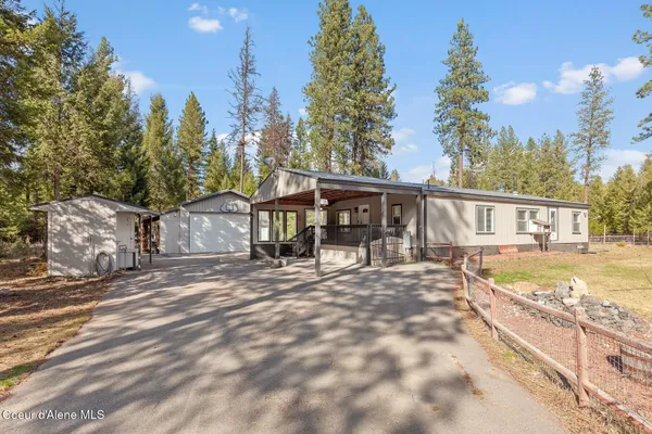 $588,700 | 33 Torrens Trail, Spirit Lake, ID 83869