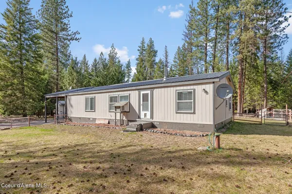 $588,700 | 33 Torrens Trail, Spirit Lake, ID 83869