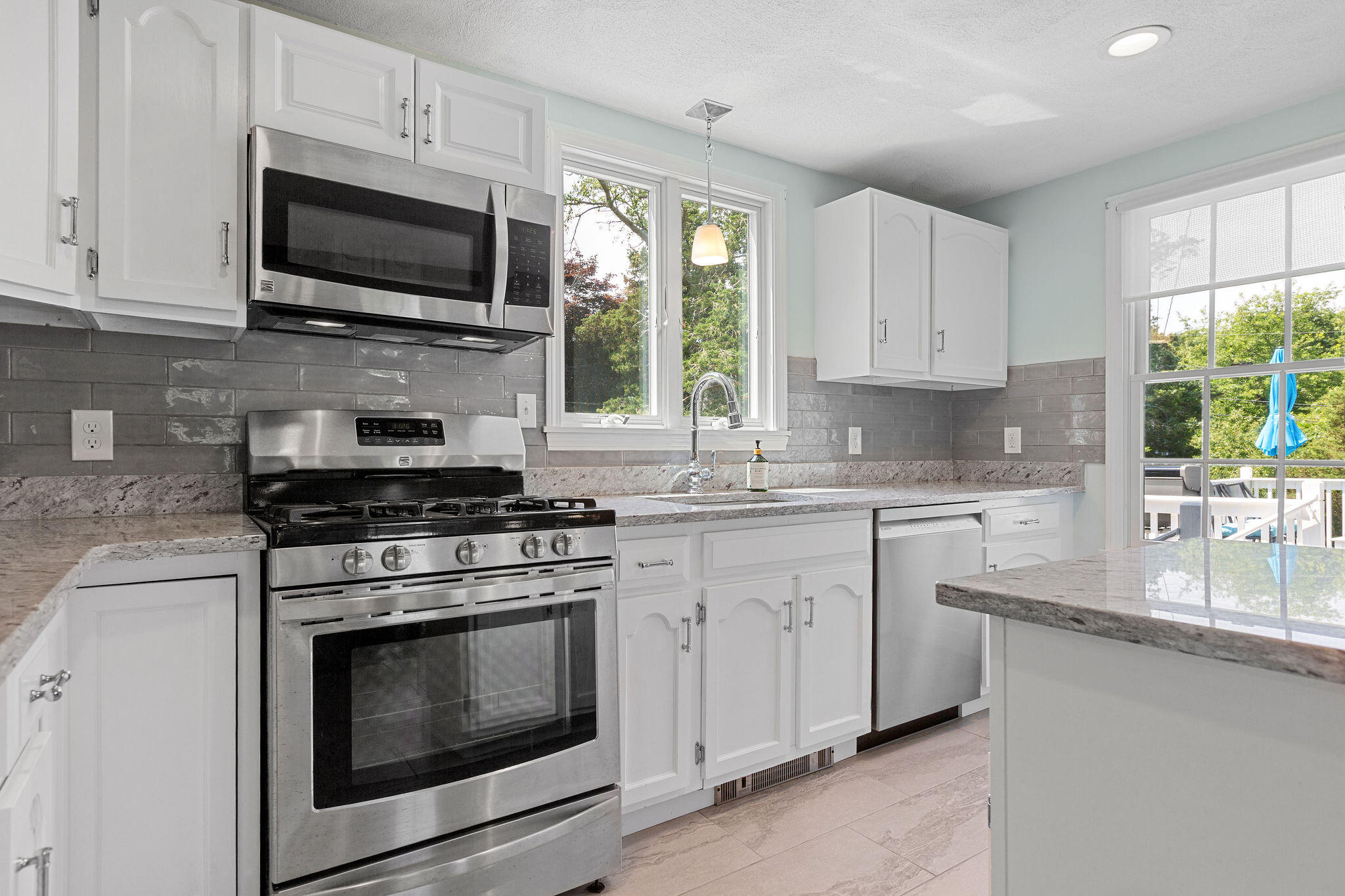 10 Briarfield Road South Dennis, MA 02660 - Photo 17 of 69 10BriarfieldRd-41