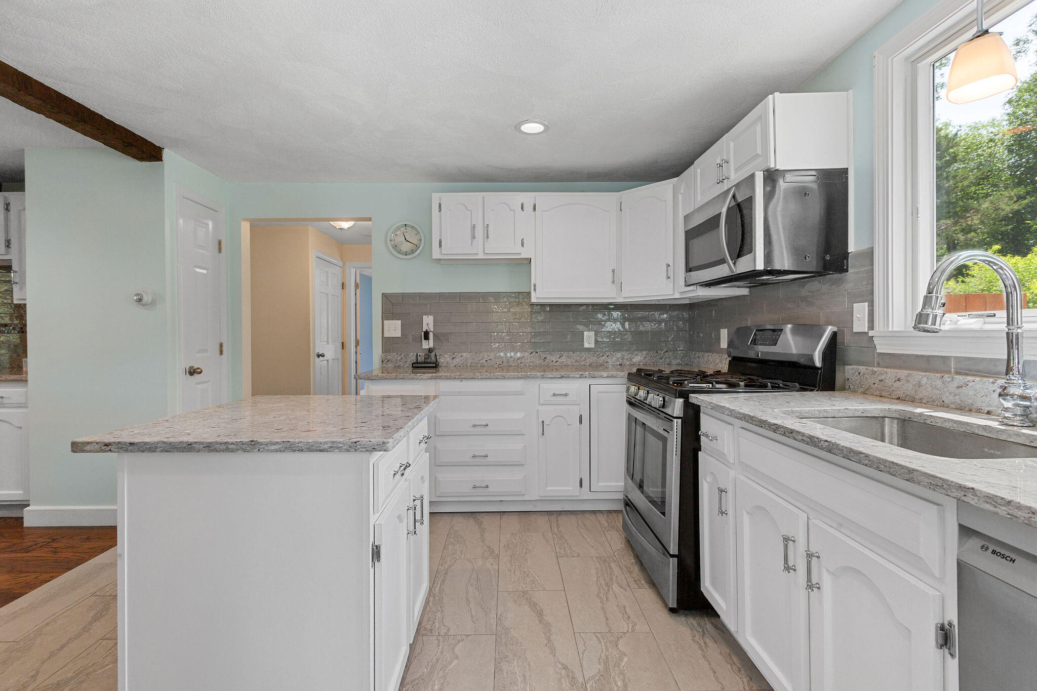 10 Briarfield Road South Dennis, MA 02660 - Photo 18 of 69 10BriarfieldRd-45