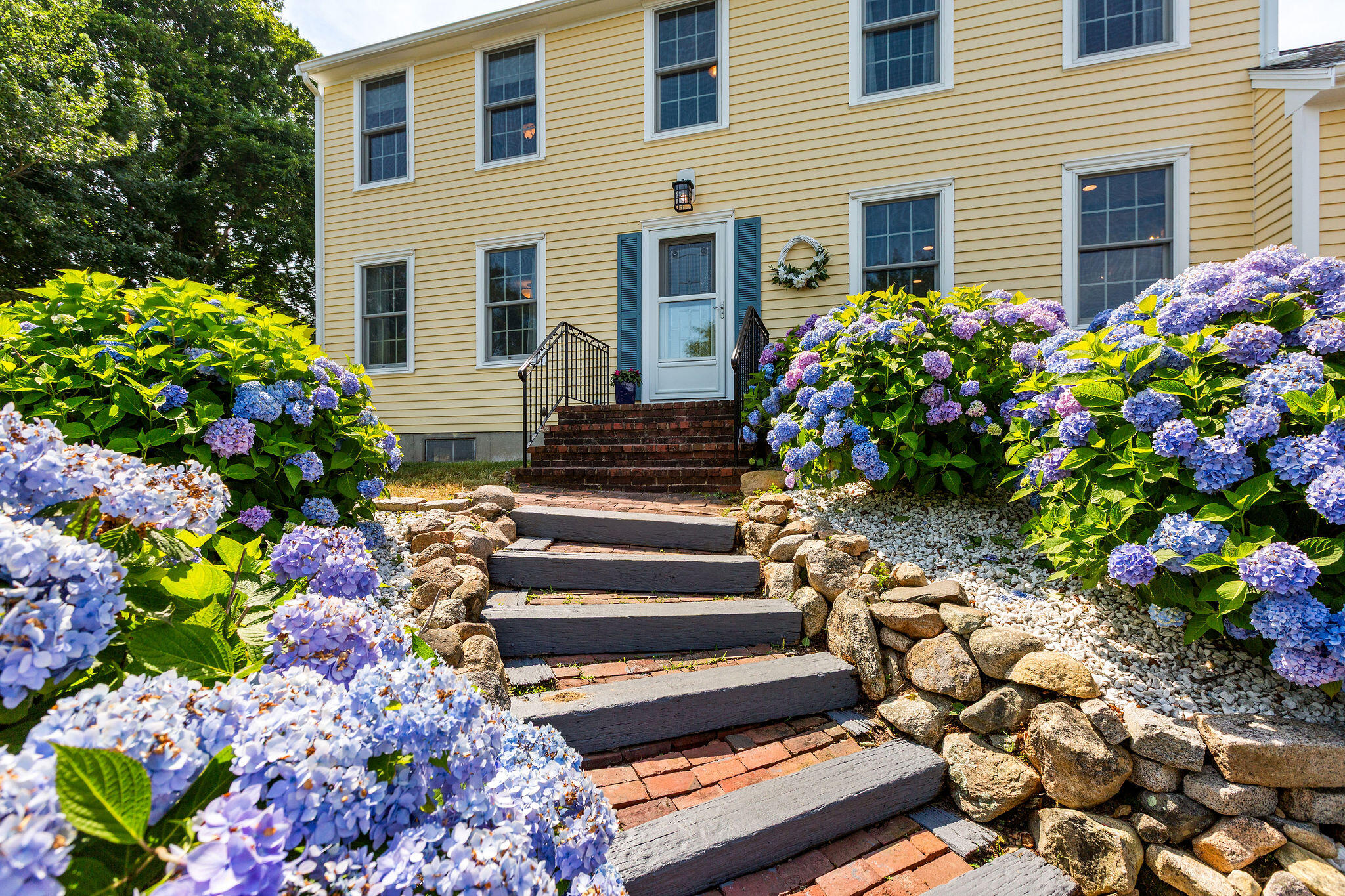 10 Briarfield Road South Dennis, MA 02660 - Photo 4 of 69 10BriarfieldRd-11