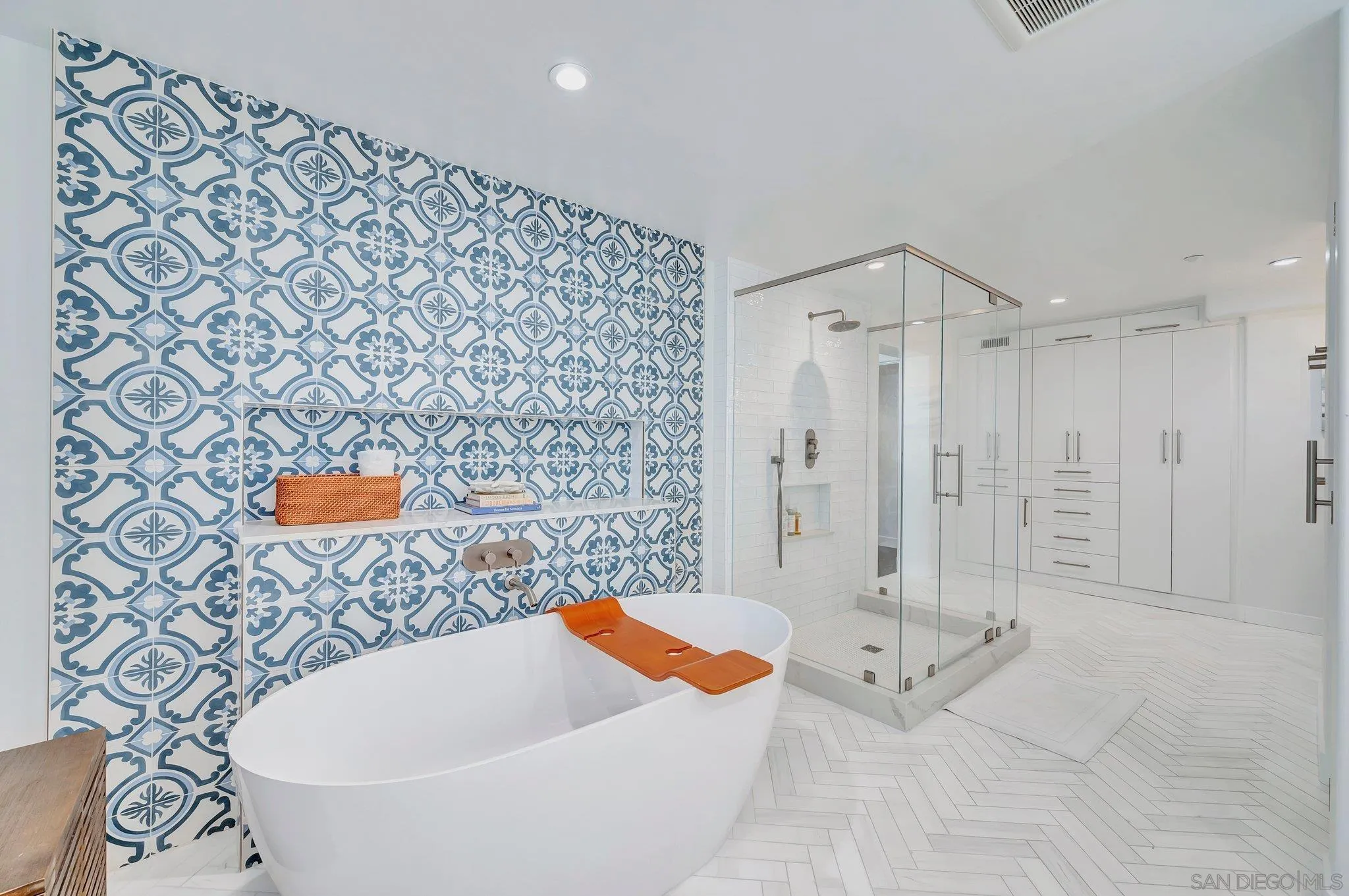 202 Coast Boulevard, Unit 8 La Jolla, CA 92037 - Photo 11 of 24