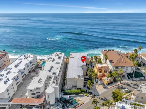 $3,195,000 | 202 Coast Boulevard, Unit 8, La Jolla, CA 92037