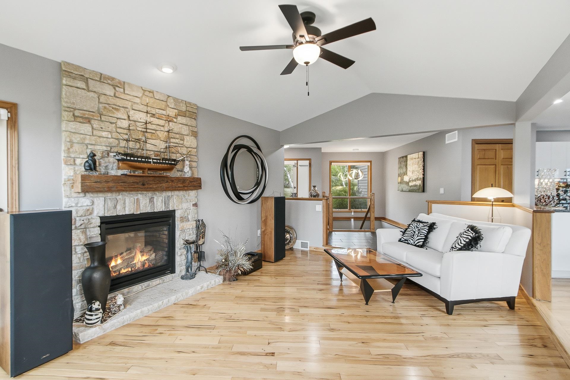 W14198 Selwood Road Prairie du Sac, WI 53578 - Photo 13 of 89