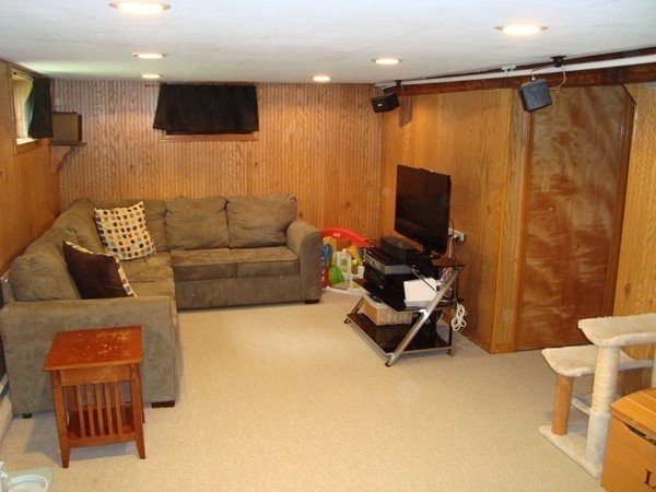 25 Pinewood Road Wilmington, MA 01887 - Photo 18 of 24 Gallery Image 18
