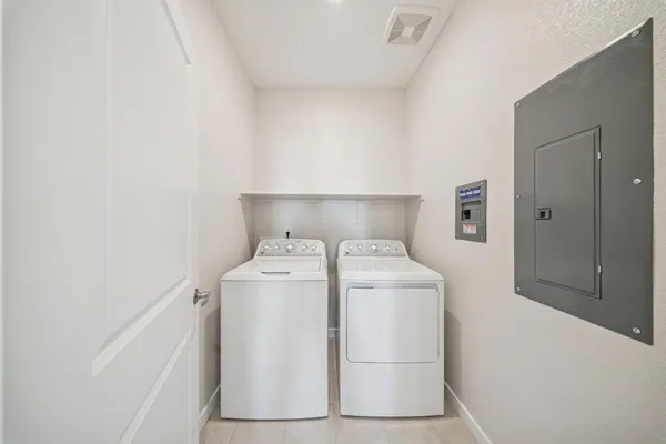$590,000 | 14545 Southpointe Drive, Unit 57, Folsom, CA 95630
