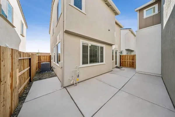 $590,000 | 14545 Southpointe Drive, Unit 57, Folsom, CA 95630