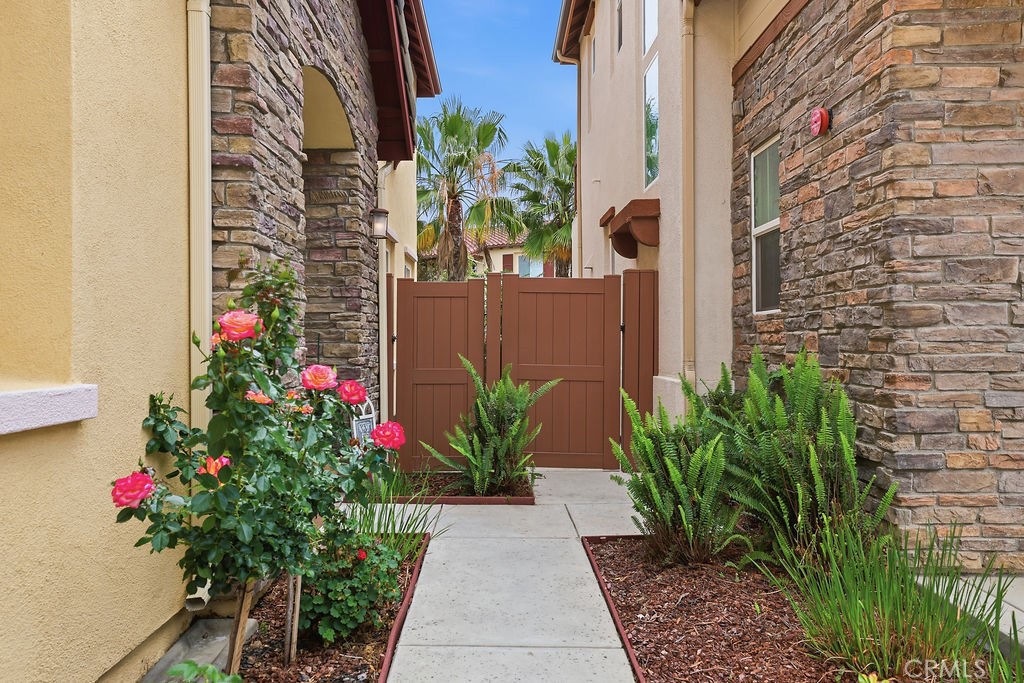 1616 Range Road Oxnard, CA 93036 - Photo 2 of 70