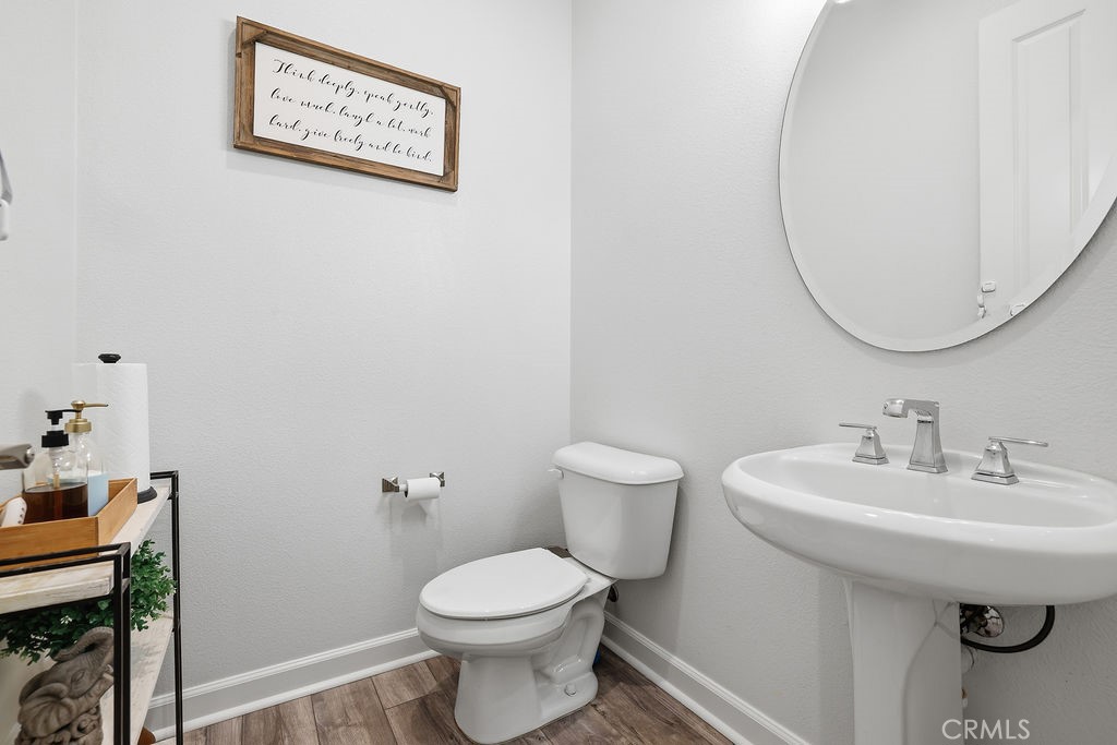 1616 Range Road Oxnard, CA 93036 - Photo 21 of 70 Powder Room - Downstairs