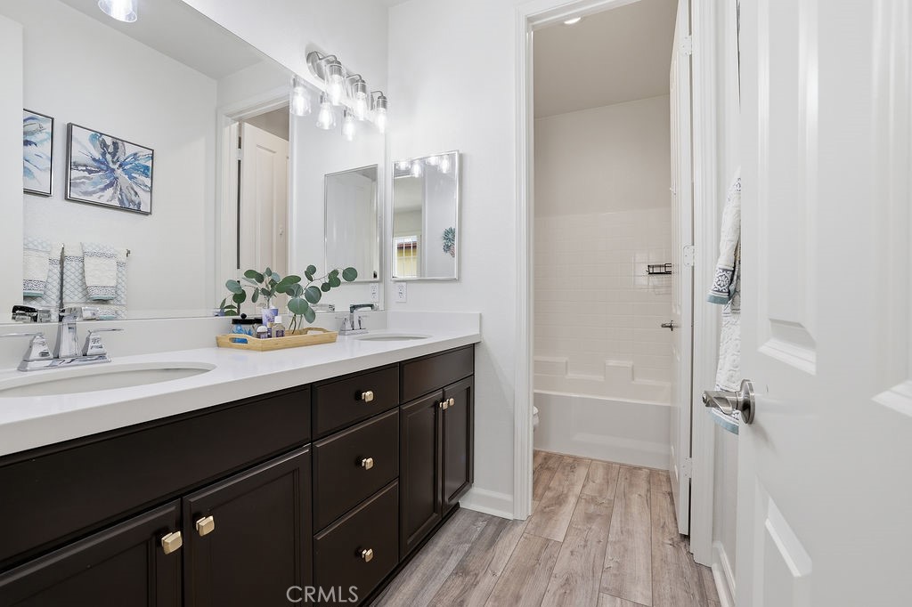1616 Range Road Oxnard, CA 93036 - Photo 40 of 70 Upstairs Hallway Bathroom