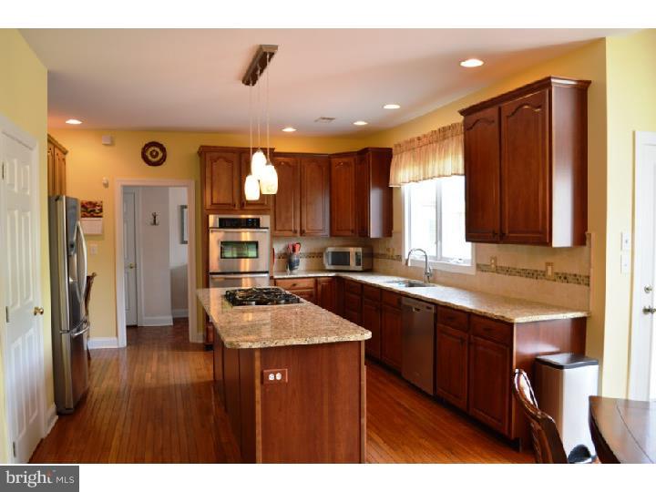 21 Springbrook Lane Newark, DE 19711 - Photo 8 of 25 Kitchen