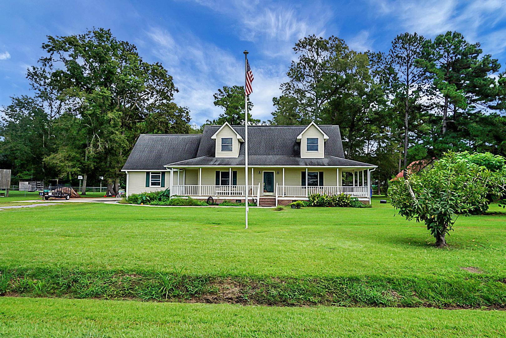 112 State Rd S-8-1099 Bonneau, SC 29431 - Photo 4 of 49 DSC05627