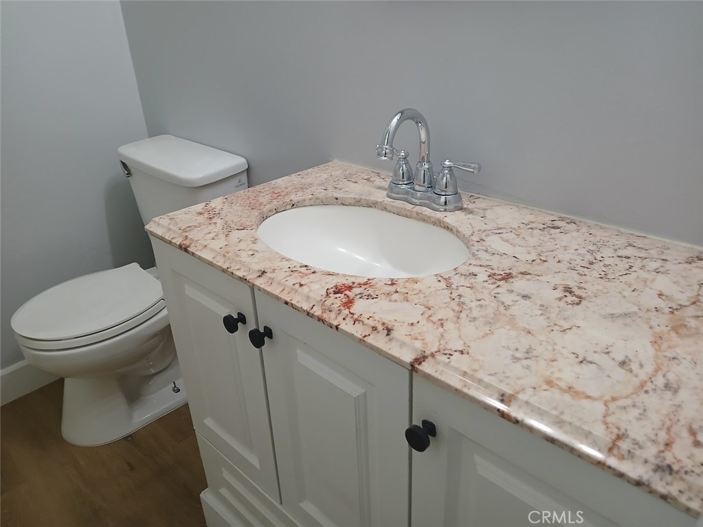 2521 West Sunflower Avenue, Unit R1 Santa Ana, CA 92704 - Photo 14 of 38