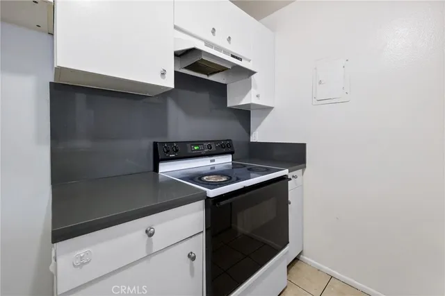 $470,000 | 2521 West Sunflower Avenue, Unit R1, Santa Ana, CA 92704