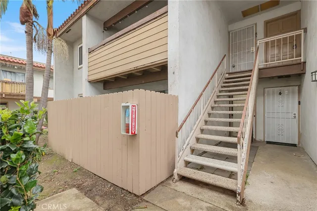 $470,000 | 2521 West Sunflower Avenue, Unit R1, Santa Ana, CA 92704