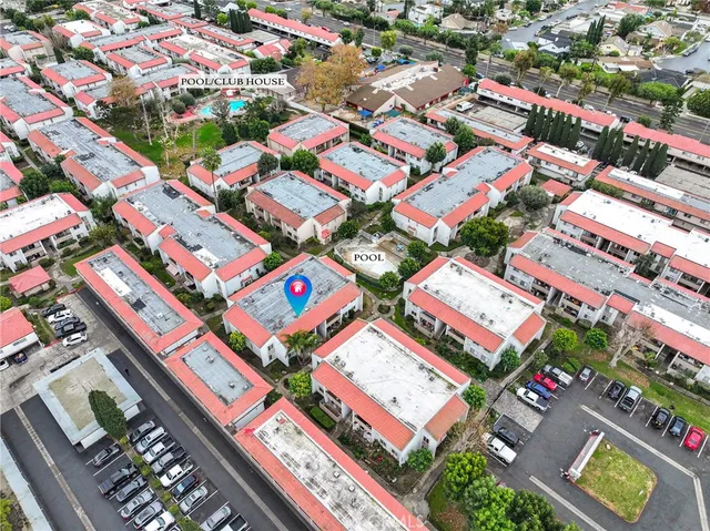 $470,000 | 2521 West Sunflower Avenue, Unit R1, Santa Ana, CA 92704