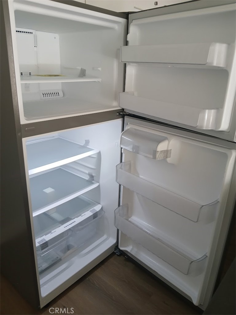 2521 West Sunflower Avenue, Unit R1 Santa Ana, CA 92704 - Photo 9 of 38 New Refrigerator