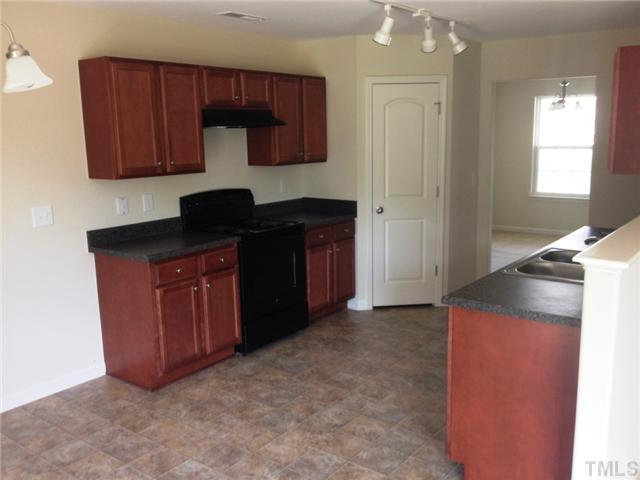 6620 Horseback Lane Raleigh, NC 27610 - Photo 5 of 12