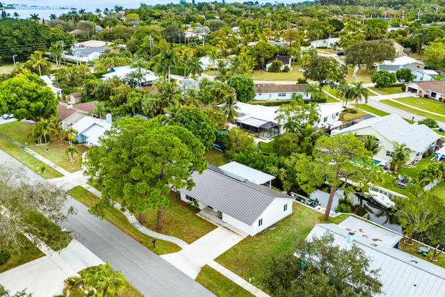 $1,000,000 | 709 Warren Drive, Jupiter, FL 33458