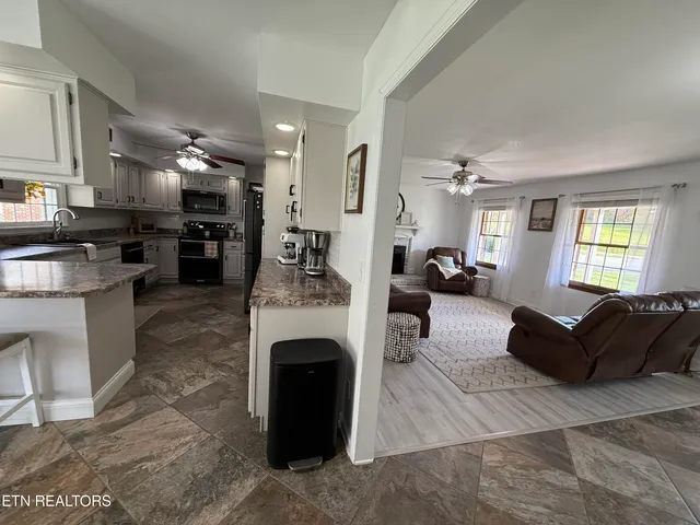 $335,000 | 20201 Wilderness Road, Rose Hill, VA 24281