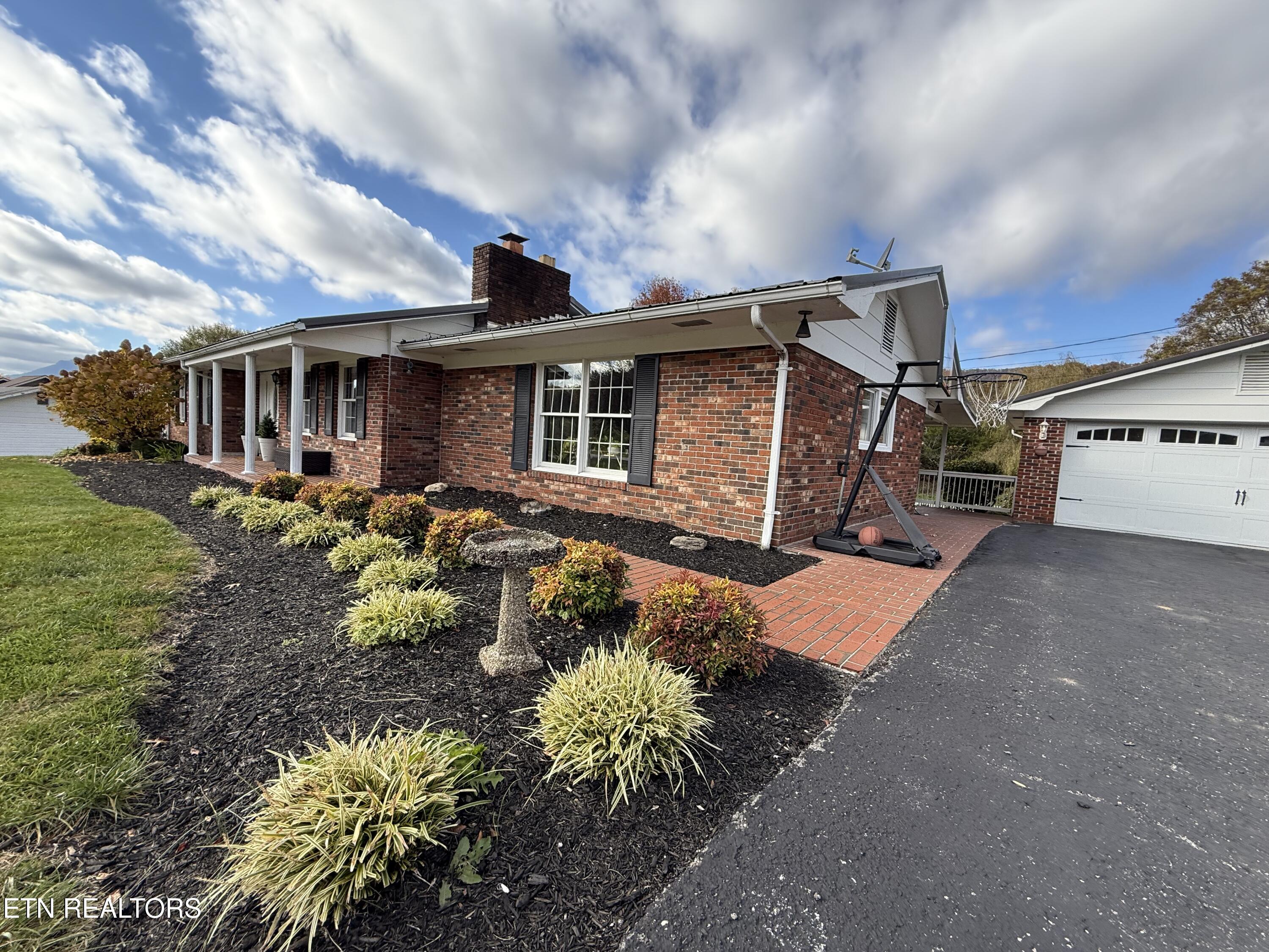 20201 Wilderness Road Rose Hill, VA 24281 - Photo 3 of 47 IMG_2333