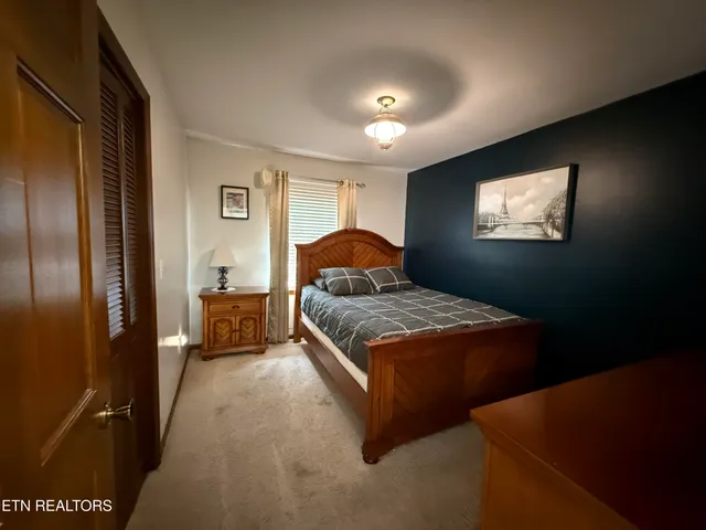 $335,000 | 20201 Wilderness Road, Rose Hill, VA 24281