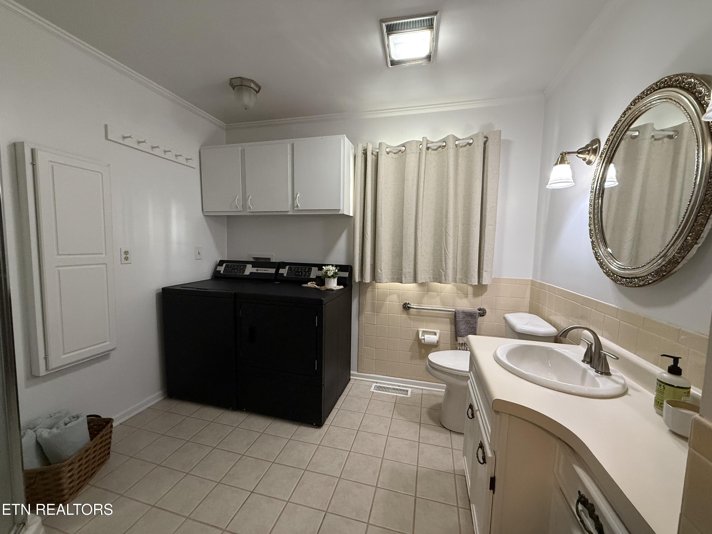 20201 Wilderness Road Rose Hill, VA 24281 - Photo 32 of 47 IMG_2275