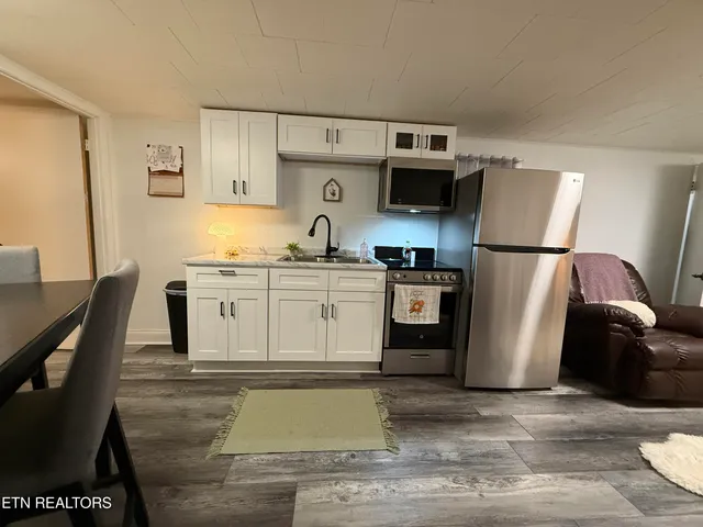 $335,000 | 20201 Wilderness Road, Rose Hill, VA 24281