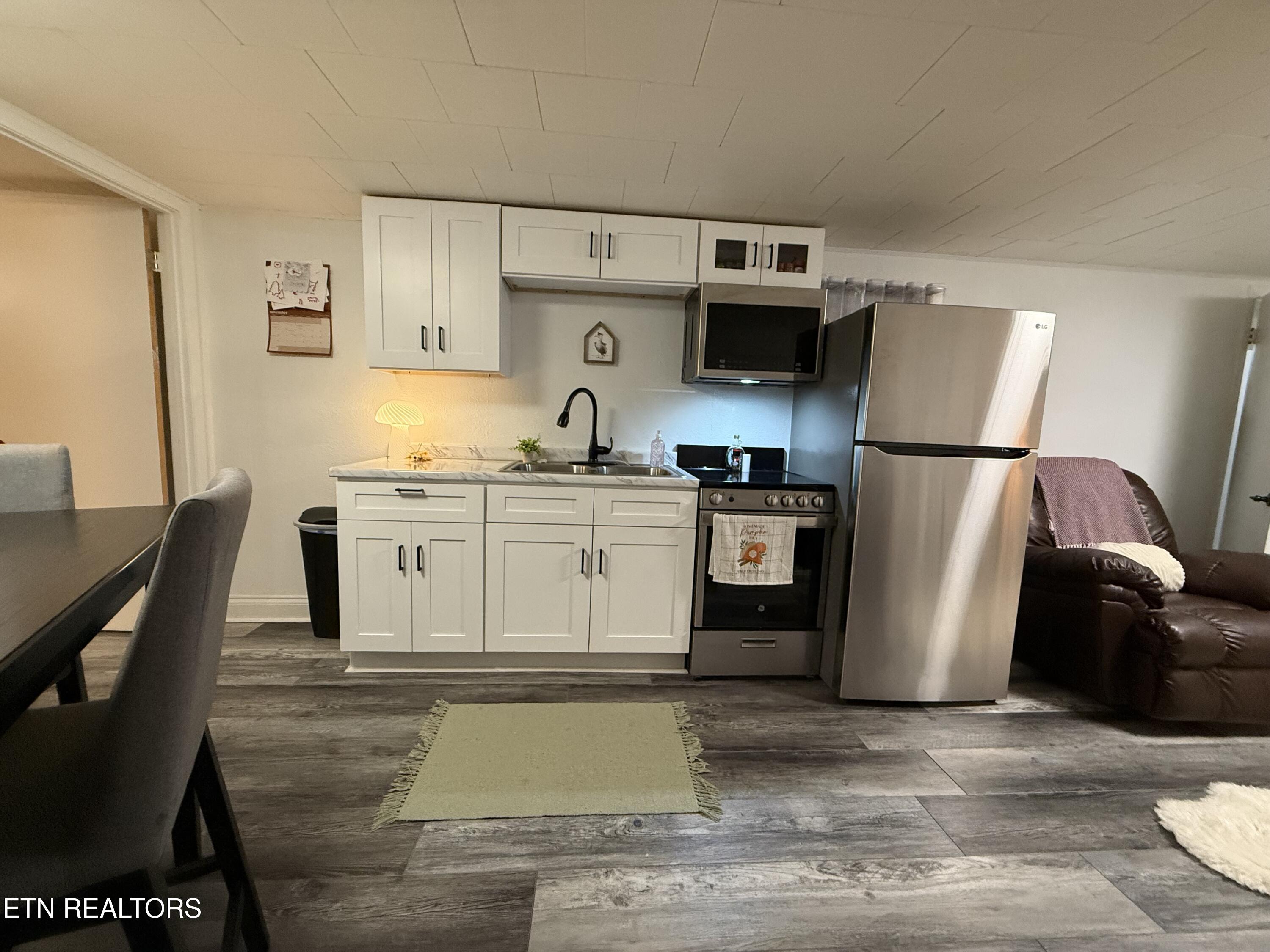 20201 Wilderness Road Rose Hill, VA 24281 - Photo 44 of 47 IMG_2244