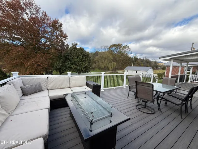 $335,000 | 20201 Wilderness Road, Rose Hill, VA 24281