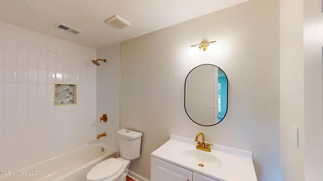 $310,000 | 9081 Lakeside Drive, Olive Branch, MS 38654