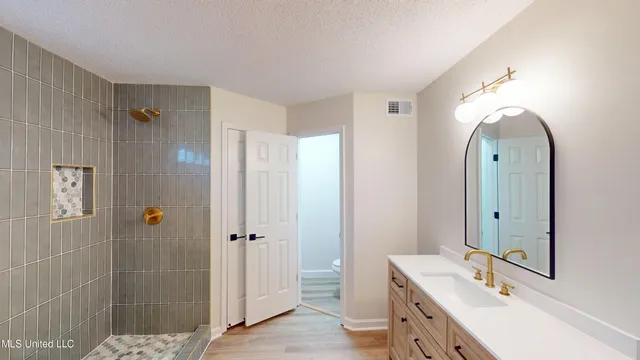 $310,000 | 9081 Lakeside Drive, Olive Branch, MS 38654