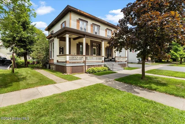 $1,300,000 | 107 Lake Avenue, Saratoga Springs, NY 12866