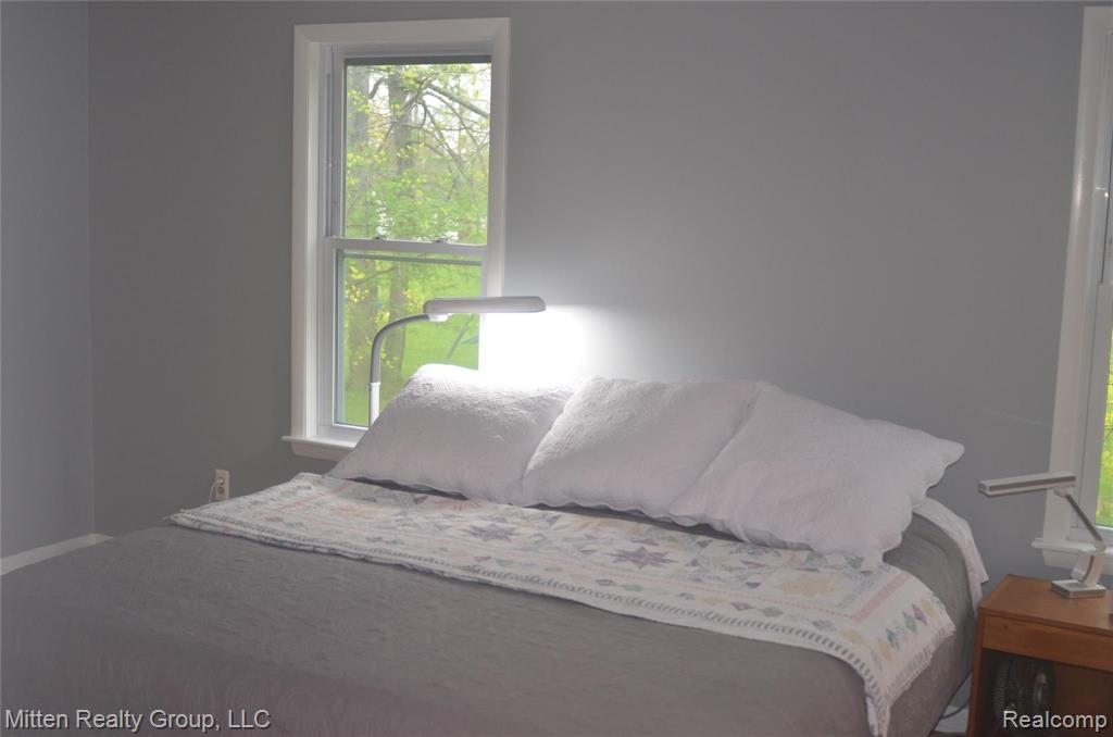 932 Hadley Road Rochester Hills, MI 48307 - Photo 11 of 25