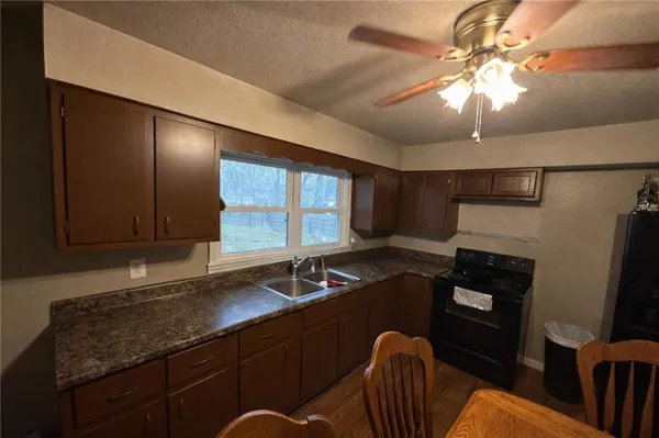 $199,900 | 2802 Franklin Avenue, Lexington, MO 64067