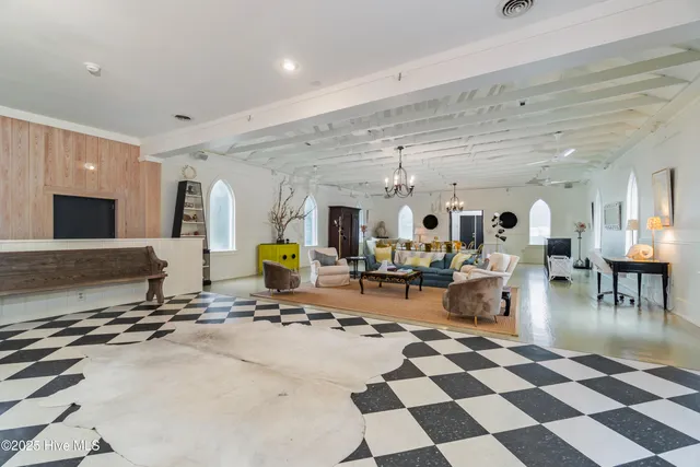 $939,000 | 1300 Evans Street, Morehead City, NC 28557