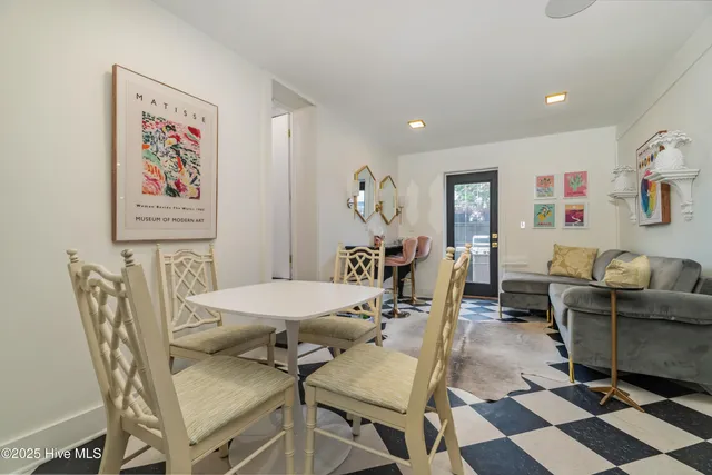 $939,000 | 1300 Evans Street, Morehead City, NC 28557