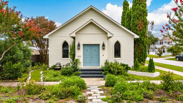 $939,000 | 1300 Evans Street, Morehead City, NC 28557