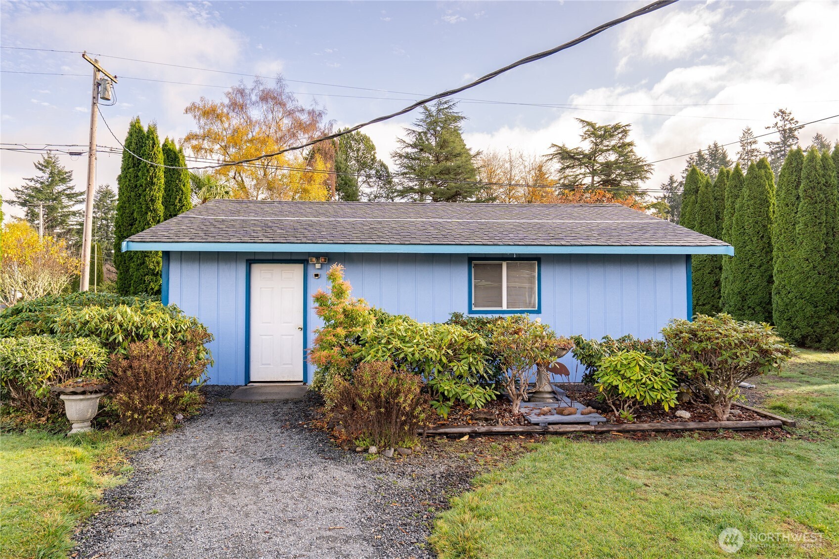 504 South 6th Street McCleary, WA 98557 - Photo 30 of 40 a front view of a house with garden