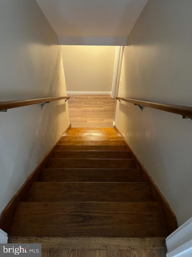 7032 Token Valley Road Manassas, VA 20112 - Photo 12 of 25 a view of entryway