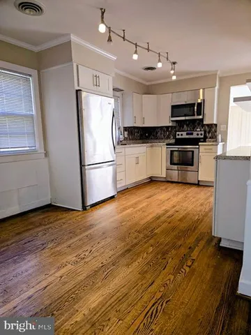 $2,500 | 7032 Token Valley Road, Manassas, VA 20112